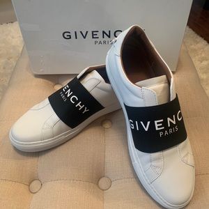 👟Givenchy Sneakers👟